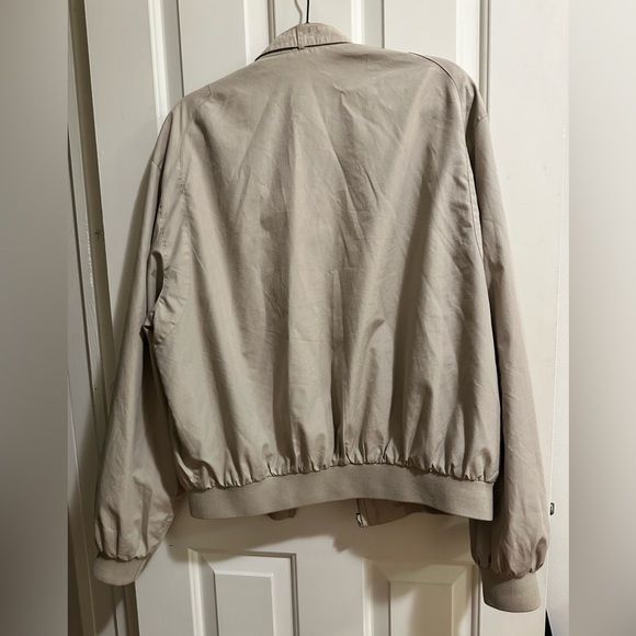 Members only vintage jacket fits like medium/large from urban outfitters - Picture 9 of 11